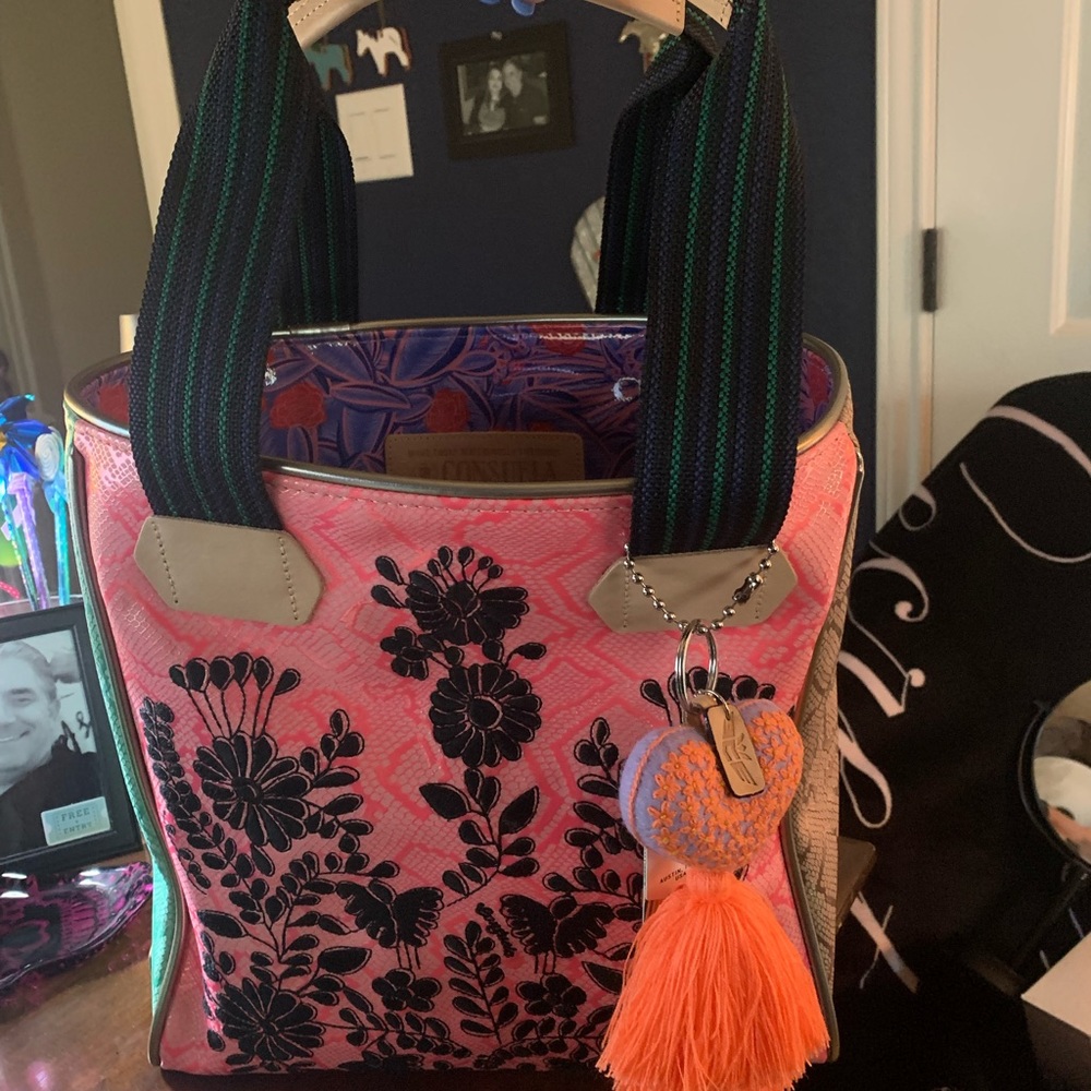 Consuela Tote Bag  with key charm BNWT! 🤍🤍